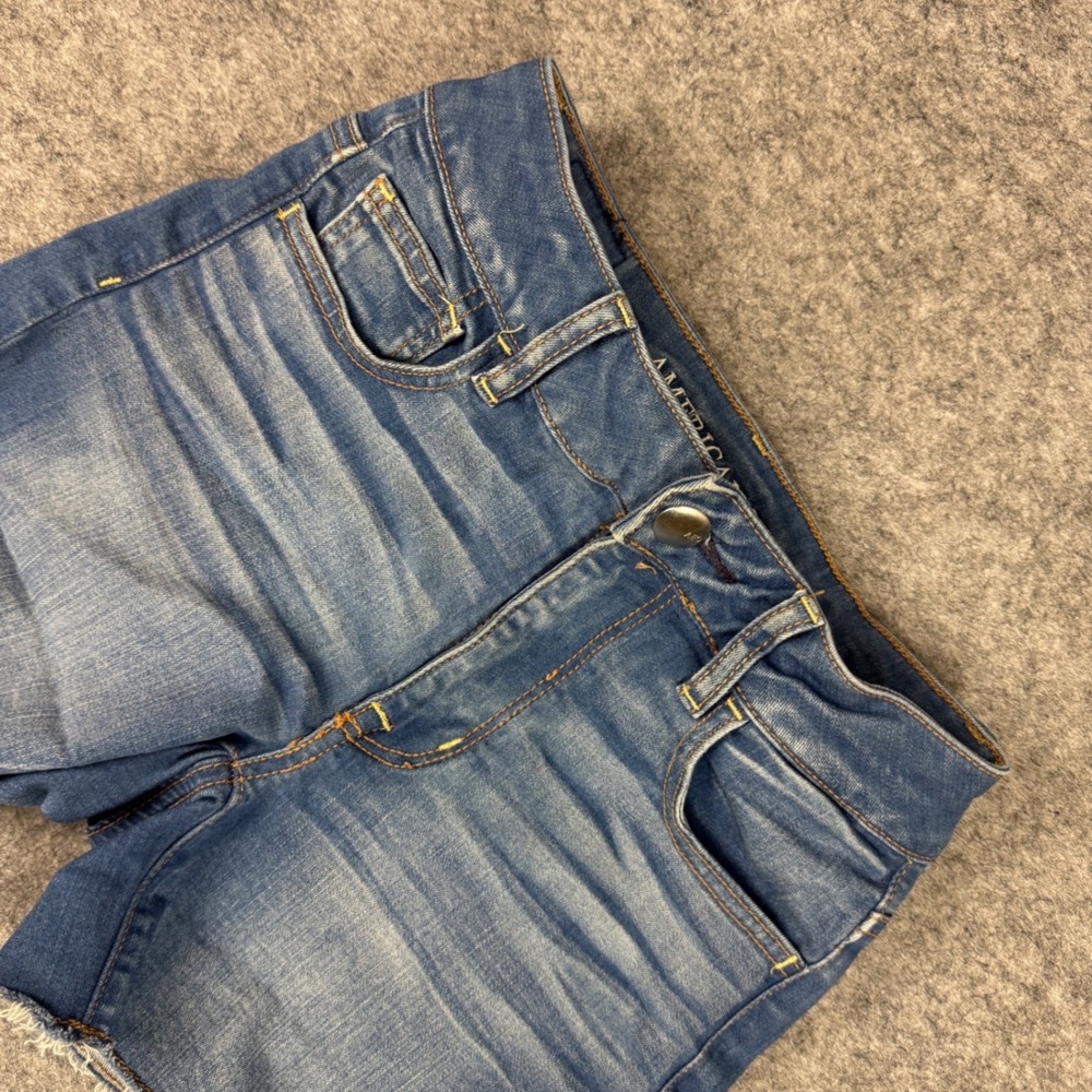 American Eagle Hi-Rise Shortie Denim Shorts Blue Super Stretch Size 0 Distressed